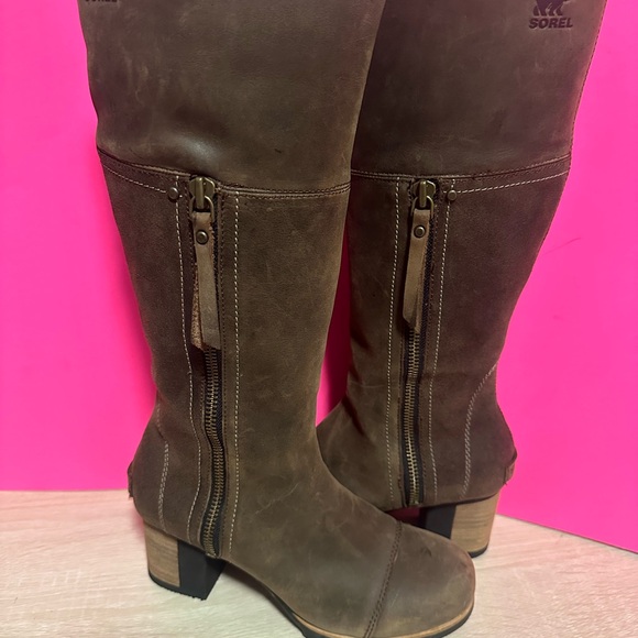 Sorel women dark brown leather heeled boots size 7.5 - Picture 2 of 8